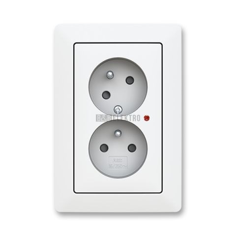 Zoni® zásuvka dvojnásobná s clonkami, natočenou dutinou a ochranou před přepětím 5593T-C02357 240 matná bílá ABB